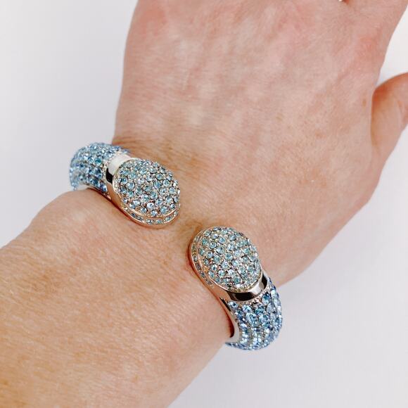 HSN Signed Joan Boyce Pavé Blue Crystal Silver Tone Hinged Cuff Bracelet Size 7 - Picture 3 of 15